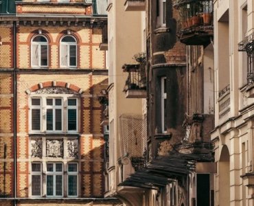 Klimatyzacja w starym budownictwie? Zrób to z głową — praktyczny poradnik montażu krok po kroku